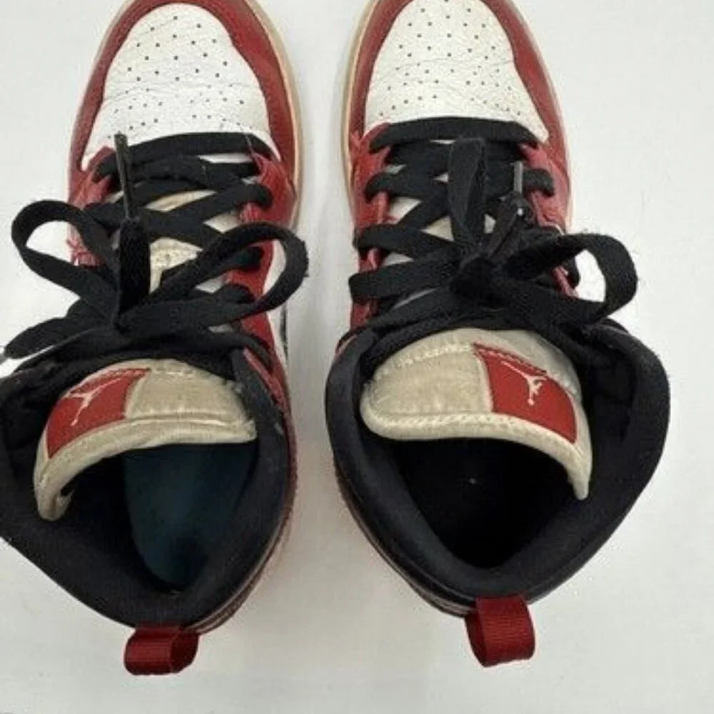 Nike Air Jordan 1 Mid Chicago 2020 White Gym Red Black 640734-173 Kids Size 1.5Y